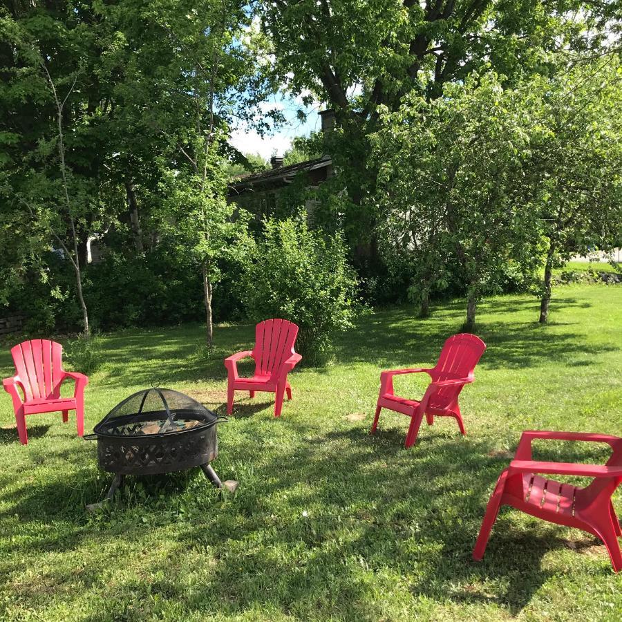 La Maison Du Village, Spa Shawinigan Bagian luar foto