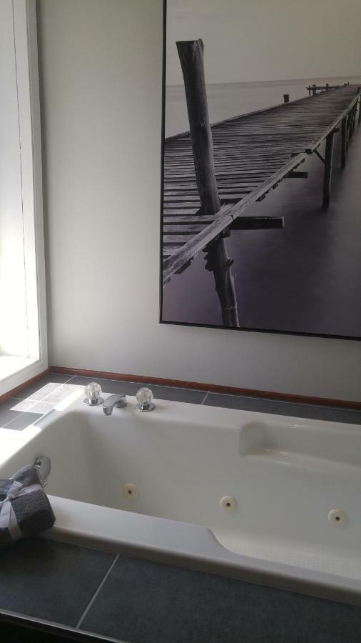 La Maison Du Village, Spa Shawinigan Bagian luar foto